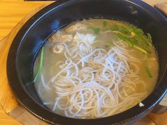 -勺子米线·云南传统小吃市集(四方街店)