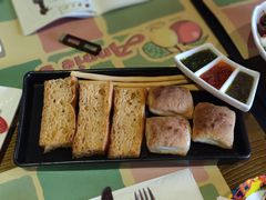 餐前面包蒜黄油-安妮意大利餐厅(国贸店)