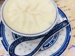 -广信牛奶甜品世家(台东店)