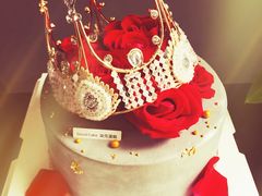 红玫瑰气质款皇冠生日蛋糕-艾加柒克蛋糕茶歇甜品台(春熙路店)