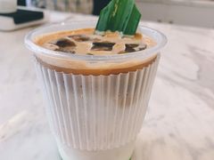 -red donkey coffee