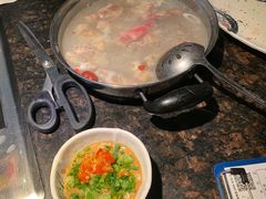 清汤汤底-阪尚皇·原切牛排·烤肉火锅自助(北京路店)