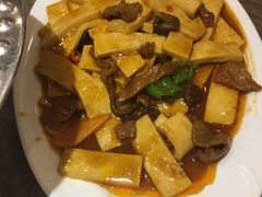 -巴特餐饮6加1音乐餐吧·新疆菜