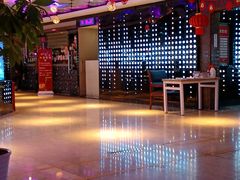 -环球梦主题KTV(曲阳生活购物中心店)