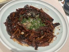 -八府香鸭·啫啫煲(华山路店)