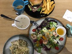 -HELLO 27 意面·沙拉·帕尼尼