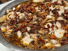 酸菜鱼-黑皮酸菜鱼(三山街店)