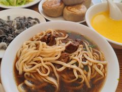 -清真吴记门钉肉饼·喜多利
