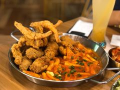 必点炸鸡翅配年糕-HOTISLAND海鸡岛·韩国料理(江南西店)