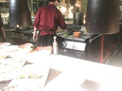 -大中华希尔顿酒店-念自助餐·嗨啤·小龙虾