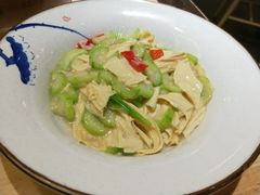 丝瓜炒腐竹-皇厨荣升名厨家宴.赣州客家菜(金鹏怡和园店)