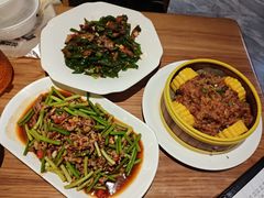 -自己人·宜昌菜(水悦城店)