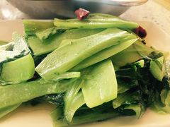 -兔行天下-鸿鹤鲜锅兔(中海国际店)