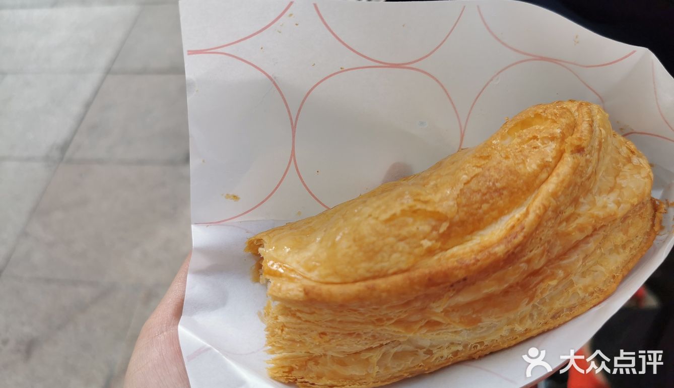 网红店，刚好经过海岸城天桥，发现挺多人排队的