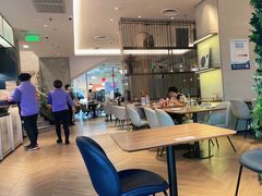 大堂-必胜客(龙之梦购物中心店)