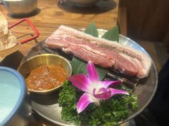 -明洞阿姨·韩式酱蟹烤肉·创意料理(三元桥店)