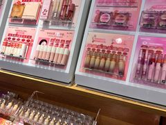 -名创优品(北京新中关购物中心地铁层店)