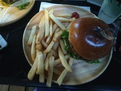 -龙治汉堡(中华城店)