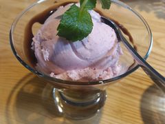 草莓冰淇淋-771RESTAURANT&BAR(金湖广场店)