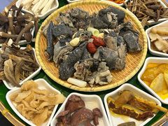 -土连锅·现熬养生汤锅(梁家巷店)