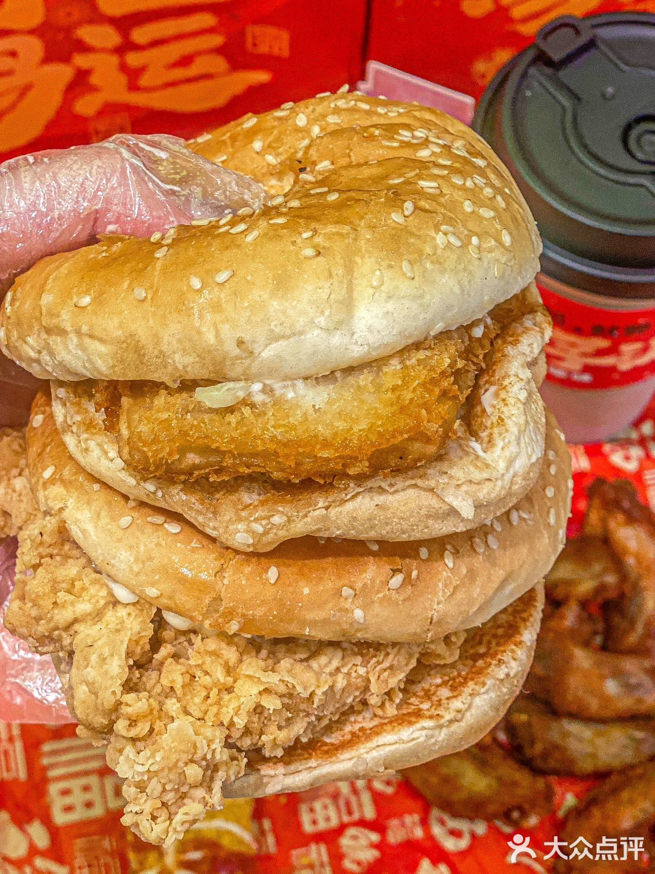 我大重庆也有了！！芝士汉堡吼吼吃🍔🍔