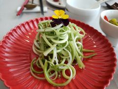 炝拌鲍芹-金海华·悦食东方(苏州中心商场店)