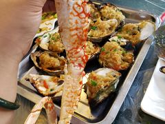 -覃记海鲜美食餐厅