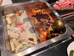 -百年川椒重庆老火锅(光谷店)