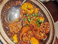 石锅栗子焖猪手-童福兴·南京菜(老门东店)