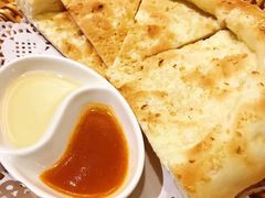 新疆烤馕-阿罗新疆菜(人民广场店)