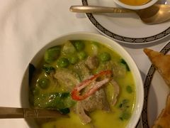 绿咖喱牛肉-Methavalai Sorndaeng