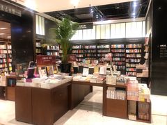 -诚品(信义店)