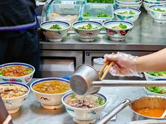 -云阿蛮云南生烫牛肉米线(奉贤路店)