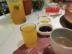 -洪氏嗨捞·广东猪肚鸡·椰子鸡火锅(西咸万象城店)
