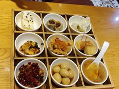 -蓉李记成都名小吃(武汉经开万达店)