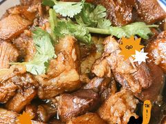 扒蒸肘子-張飛扒肉•四代传承(中央大街店)