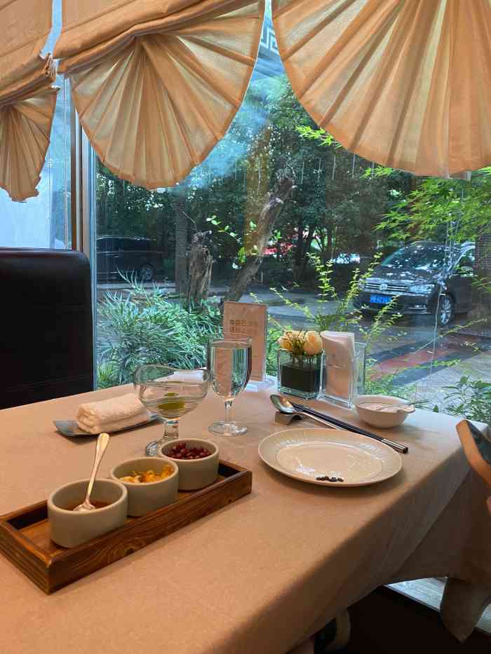 清水兰轩-"很爱这家餐厅,每次必点佛跳墙和蟹黄,太好.