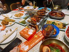 -小董哥烤串·爆汁大油边(故宫店)