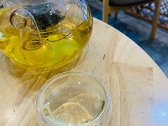 白桃乌龙茶-猫的天空之城概念书店(印象城购物中心店)