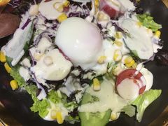 温泉蛋凯撒沙拉-夕酱の烧肉屋