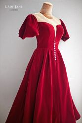 -Lady  Jane高端婚纱礼服馆