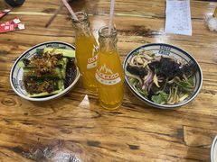 -忒关中·名小吃裤带面(钟楼店)