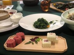 -荷风细雨·中国茶宴(碧云店)