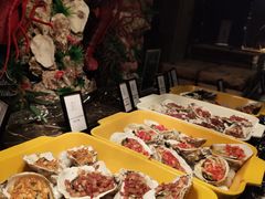 -广州万富希尔顿酒店·感趣自助餐厅·金秋蟹宴生蚝海鲜刺身烧烤