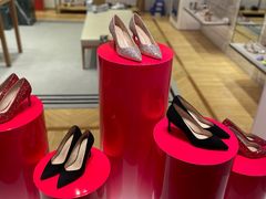 -STUART WEITZMAN(静安嘉里中心店)