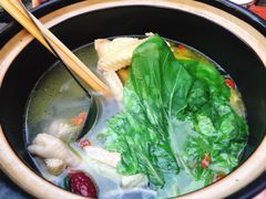 土鸡煲-国生茶庄·地道农家菜团建活动