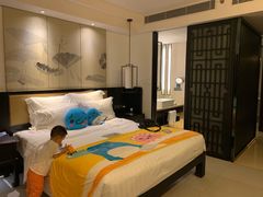 -三亚湾海居铂尔曼度假酒店