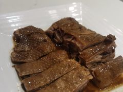 卤水狮头鹅肉-禄興記香港大排档(歌斐中心店)