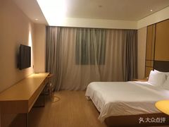 -全季酒店(昆明翠湖云大医院店)
