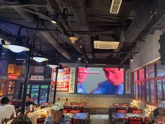 -马路牙子烧烤音乐酒馆(望京店)
